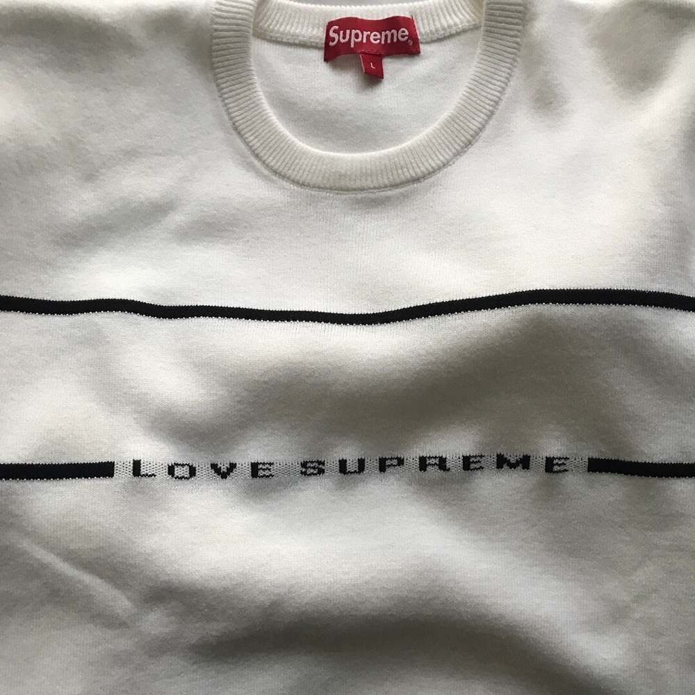 SUPREME CREWNECK